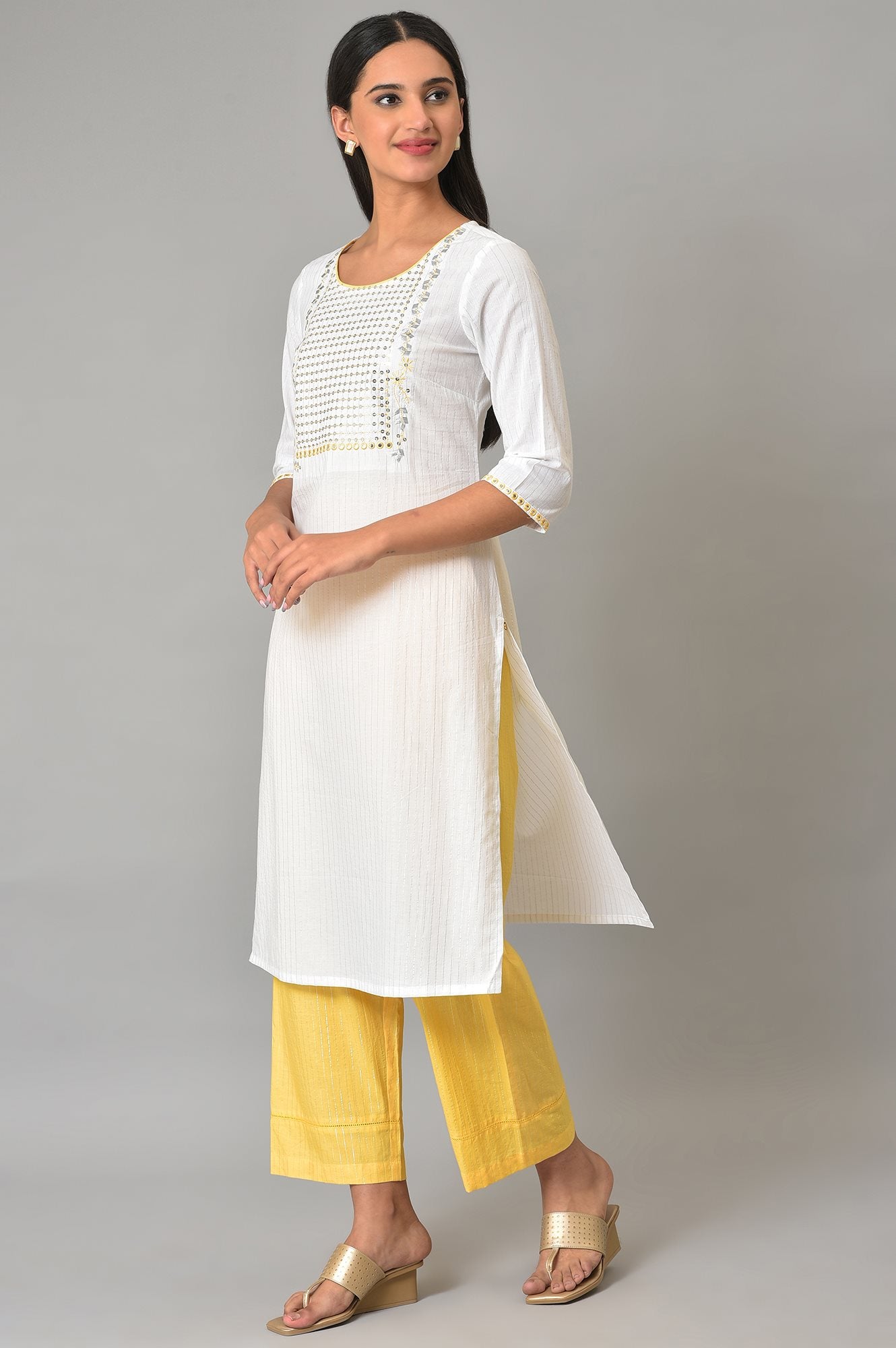 White Zari Embroidered Festive kurta