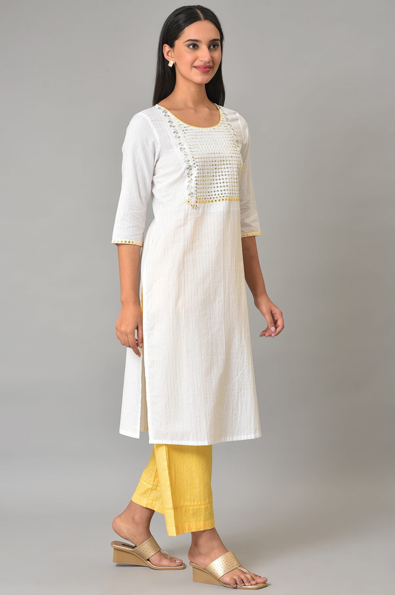 White Zari Embroidered Festive kurta