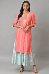 Peach Geometric Embroidered Zari Straight Shantung Kurta