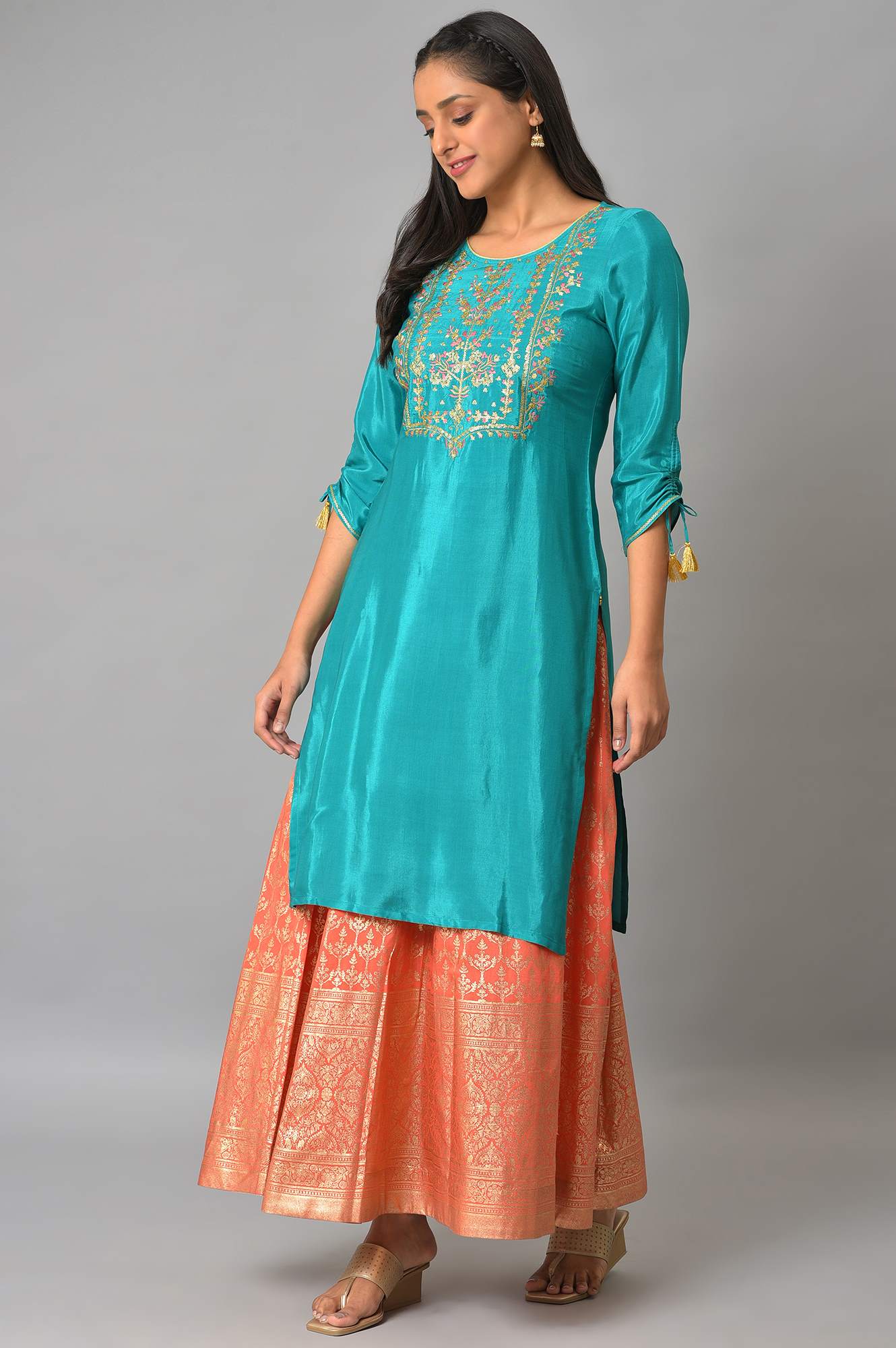 Green Embroidered Festive kurta