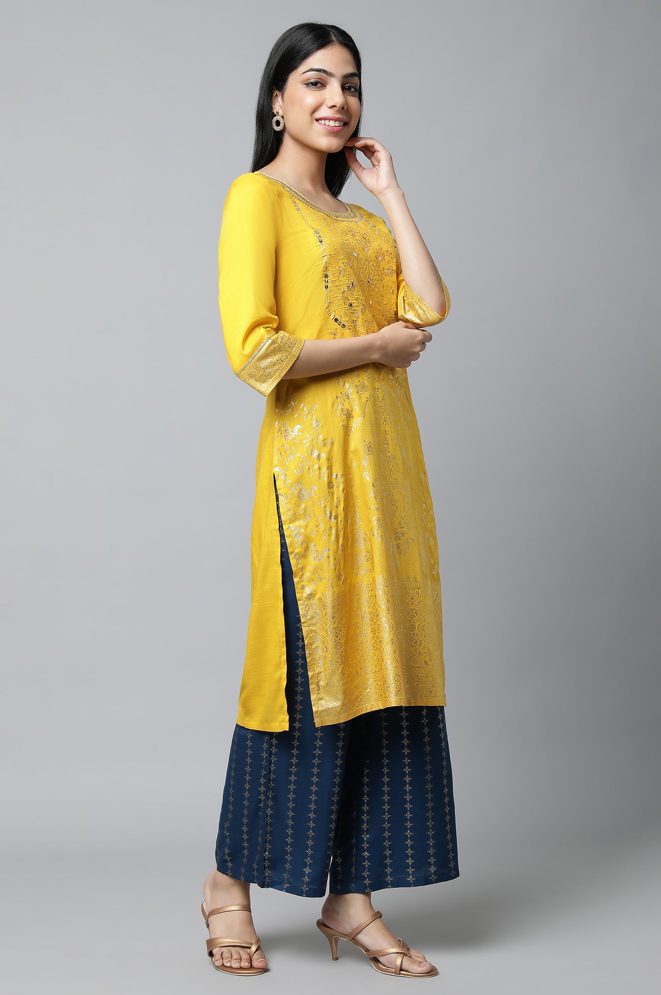 Yellow Embroiodered Festive kurta