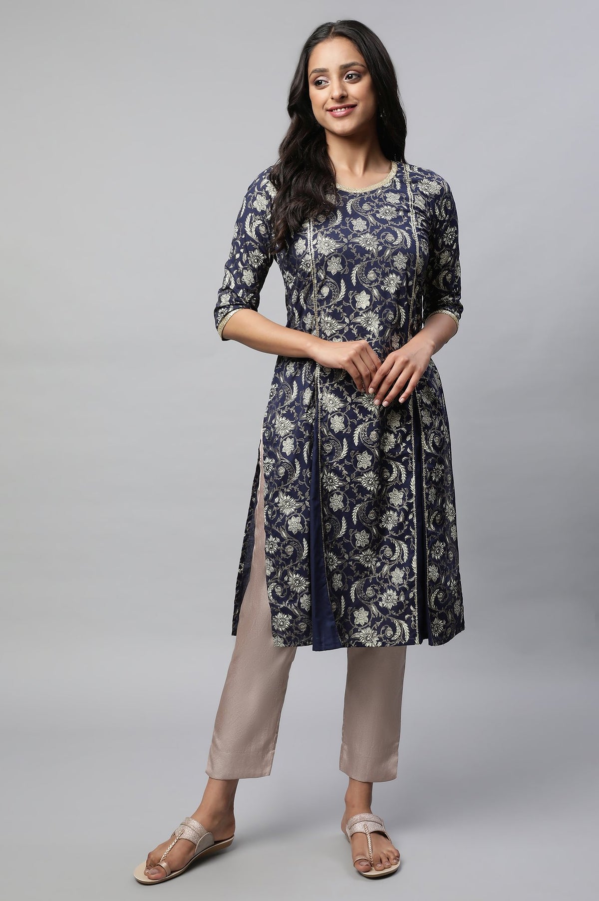 Blue Inverted Blox Pleats Straight kurta - XS