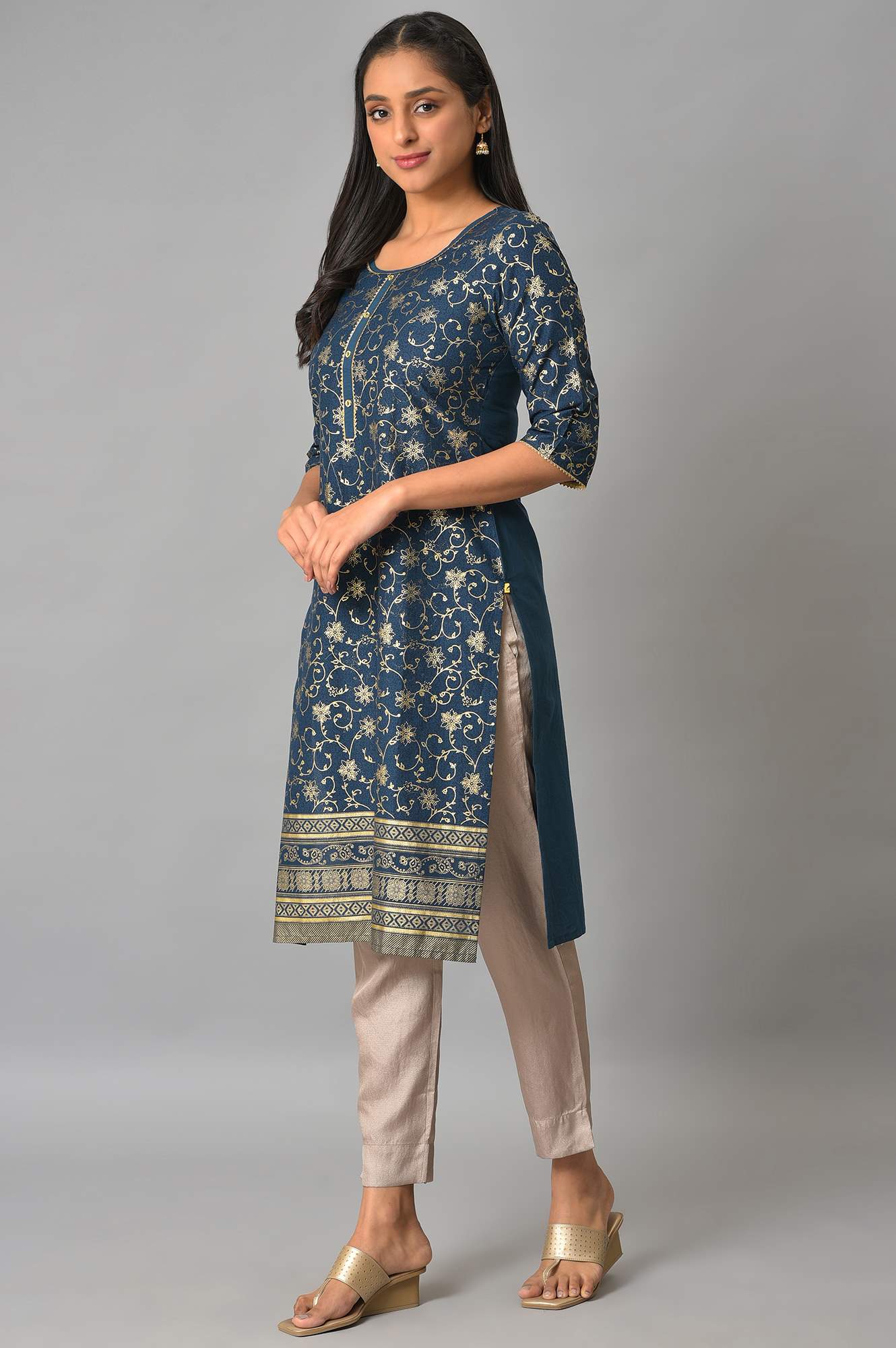 Blue Rayon kurta In Floral Foil Print