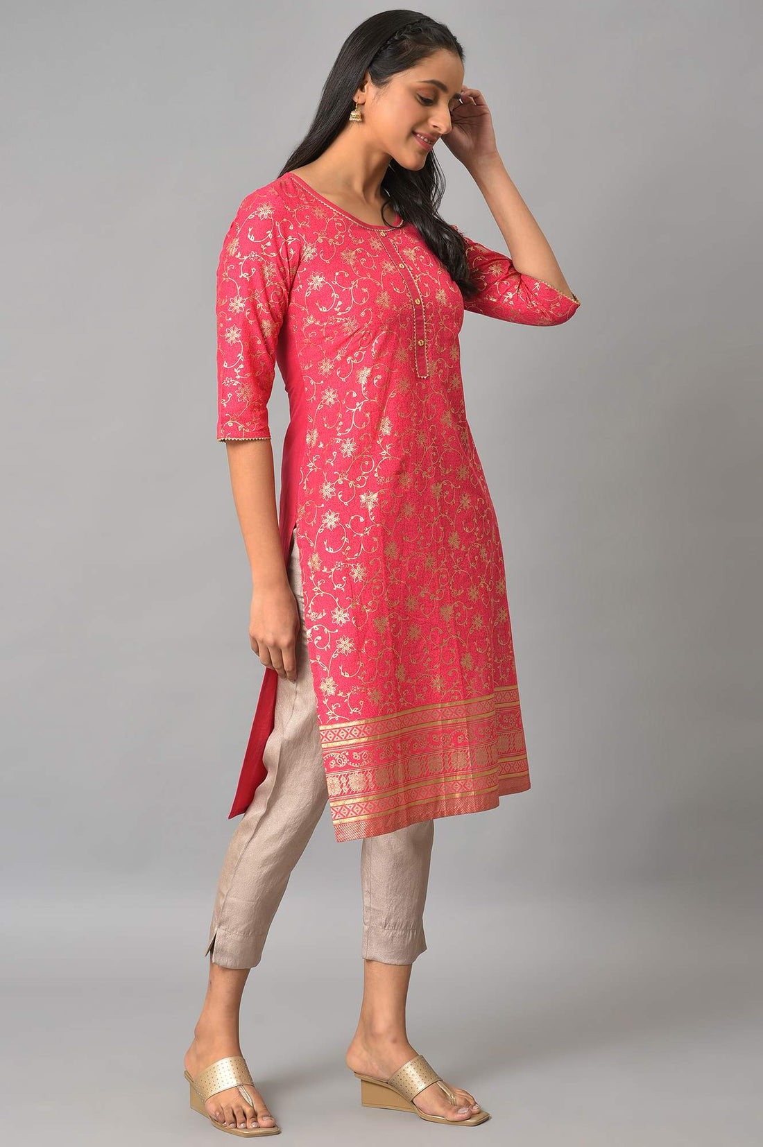 Pink Rayon kurta In Floral Foil Print