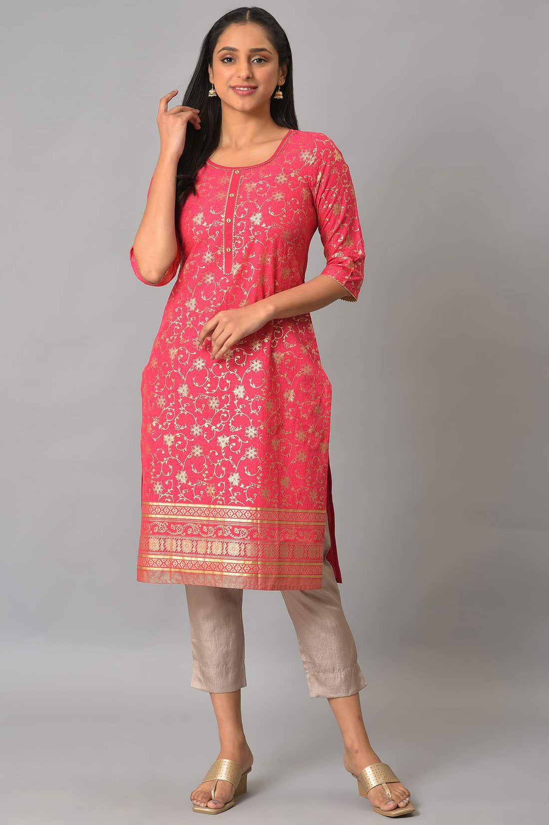 Pink Rayon kurta In Floral Foil Print