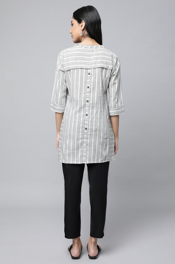 White Striped Collar Band With V-Slit kurta