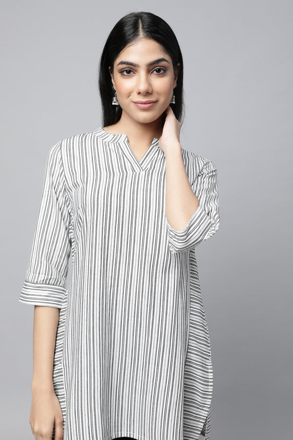 White Striped Collar Band With V-Slit kurta