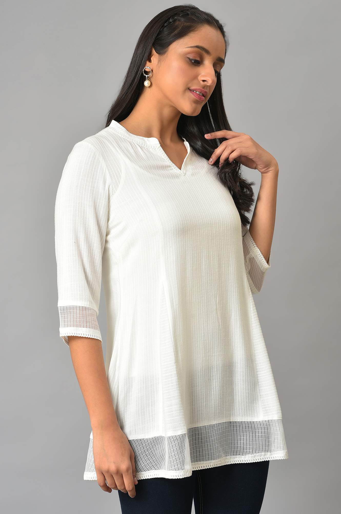 White Rayon Texutured kurta