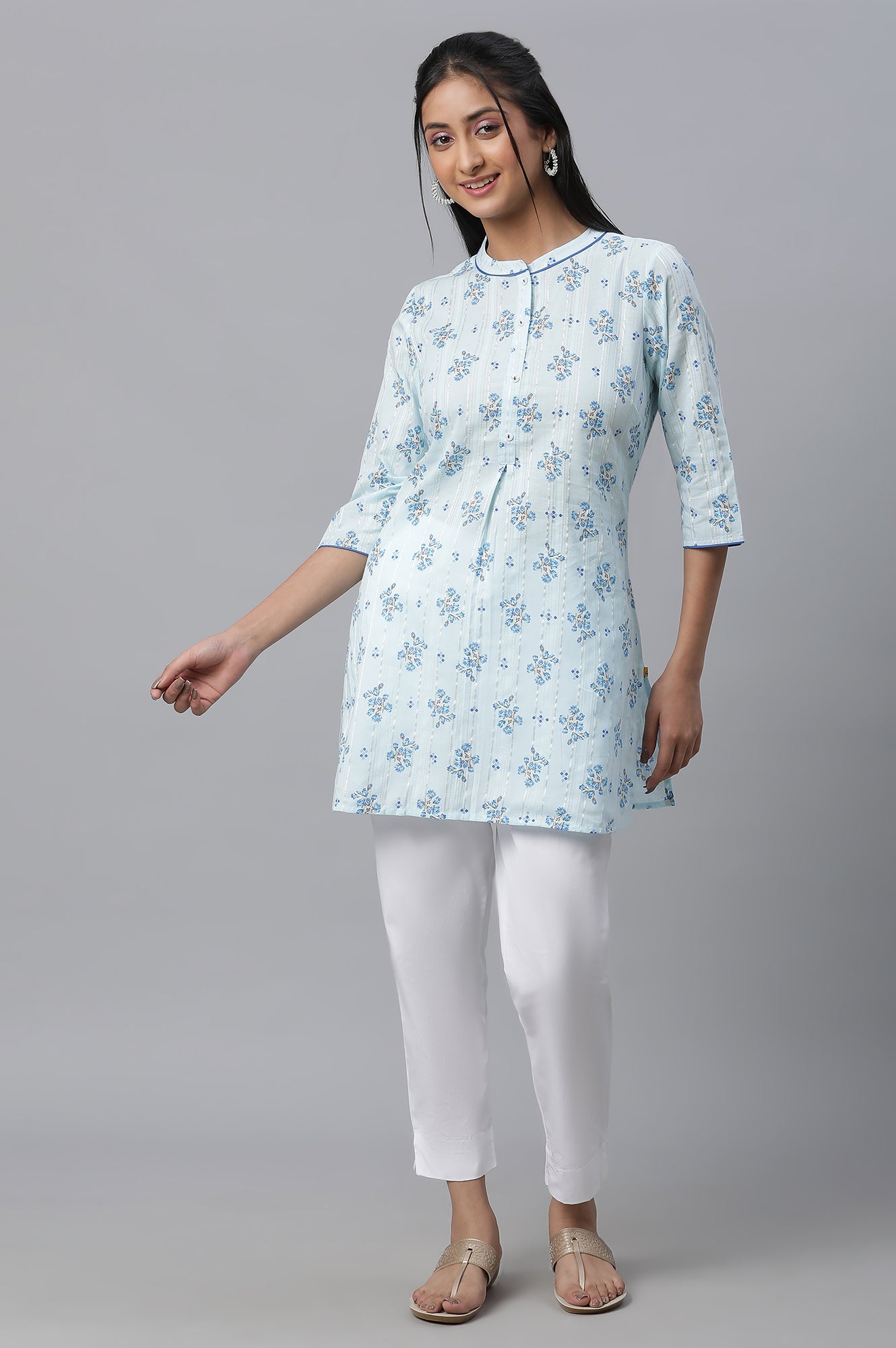 Blue Floral Printed Textured kurta