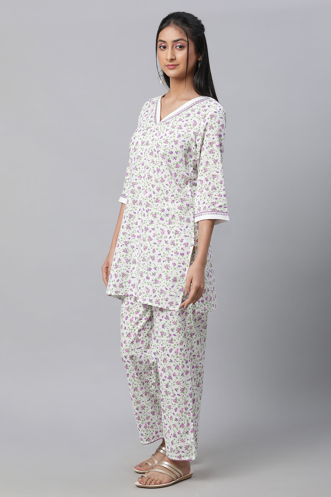 White Textured Cotton Floral Print Kurta