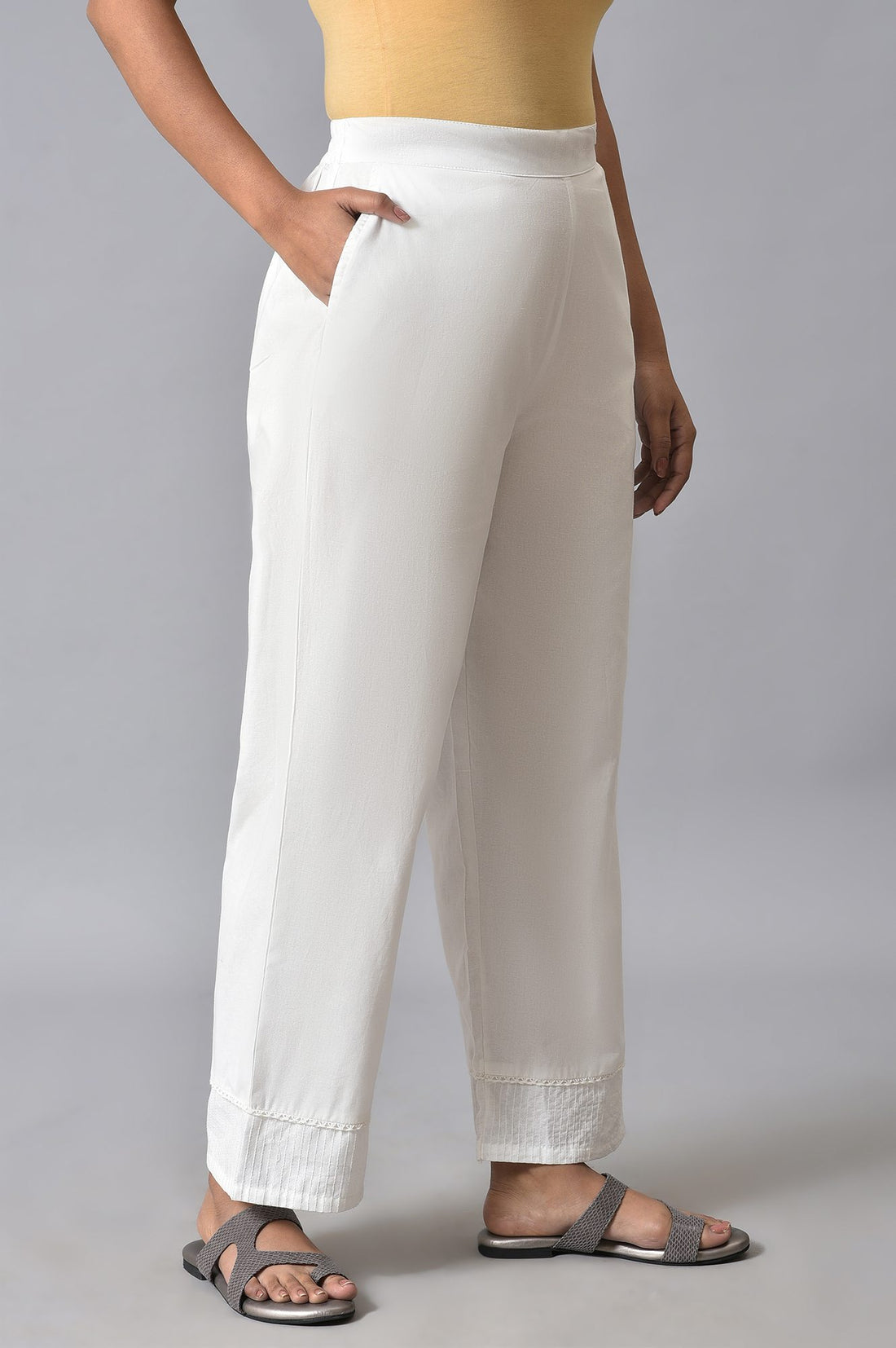 White Plus Size Cotton Narrow Palazo