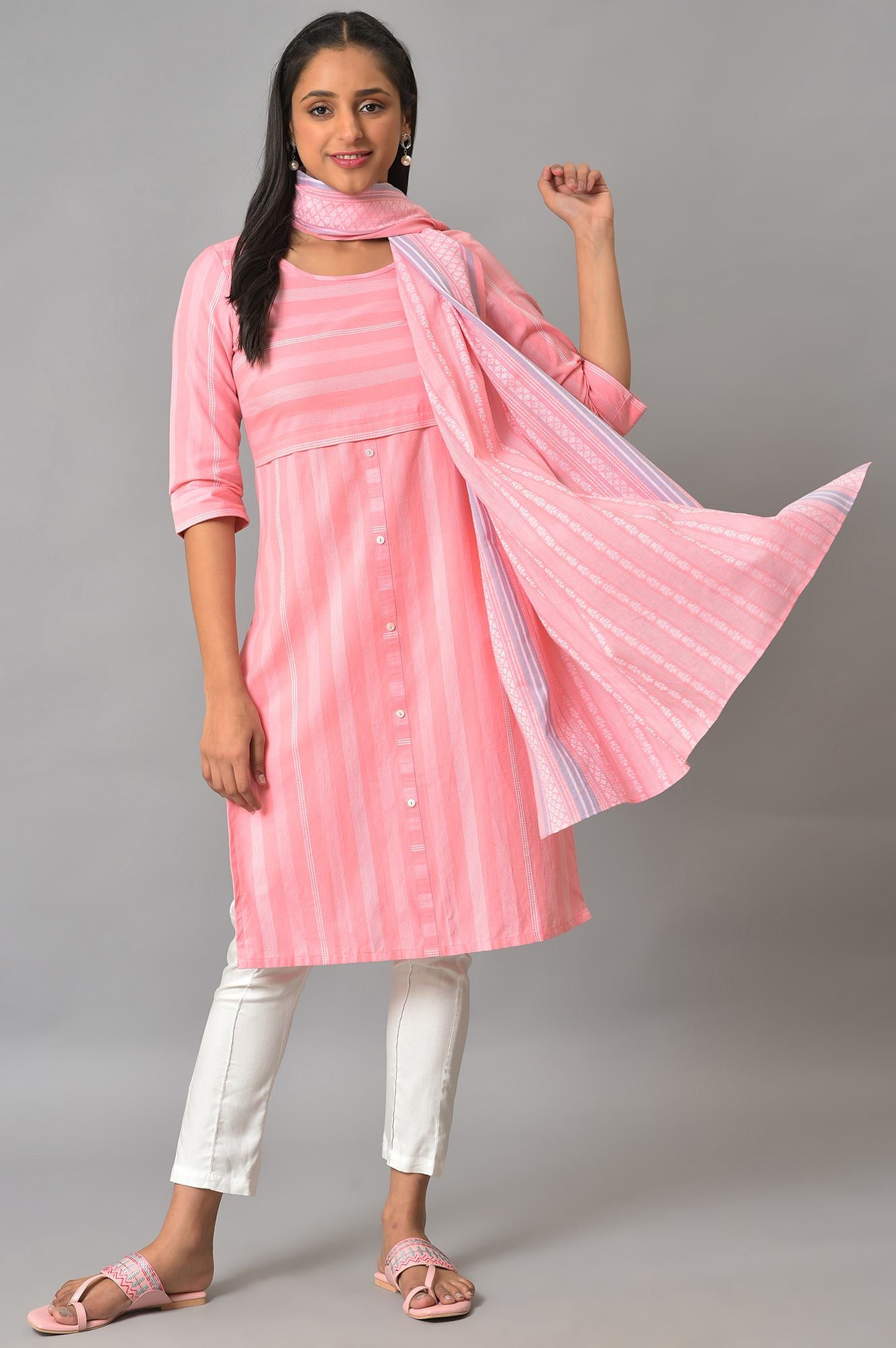 Pink Yarn-Dyed Premium Dupatta