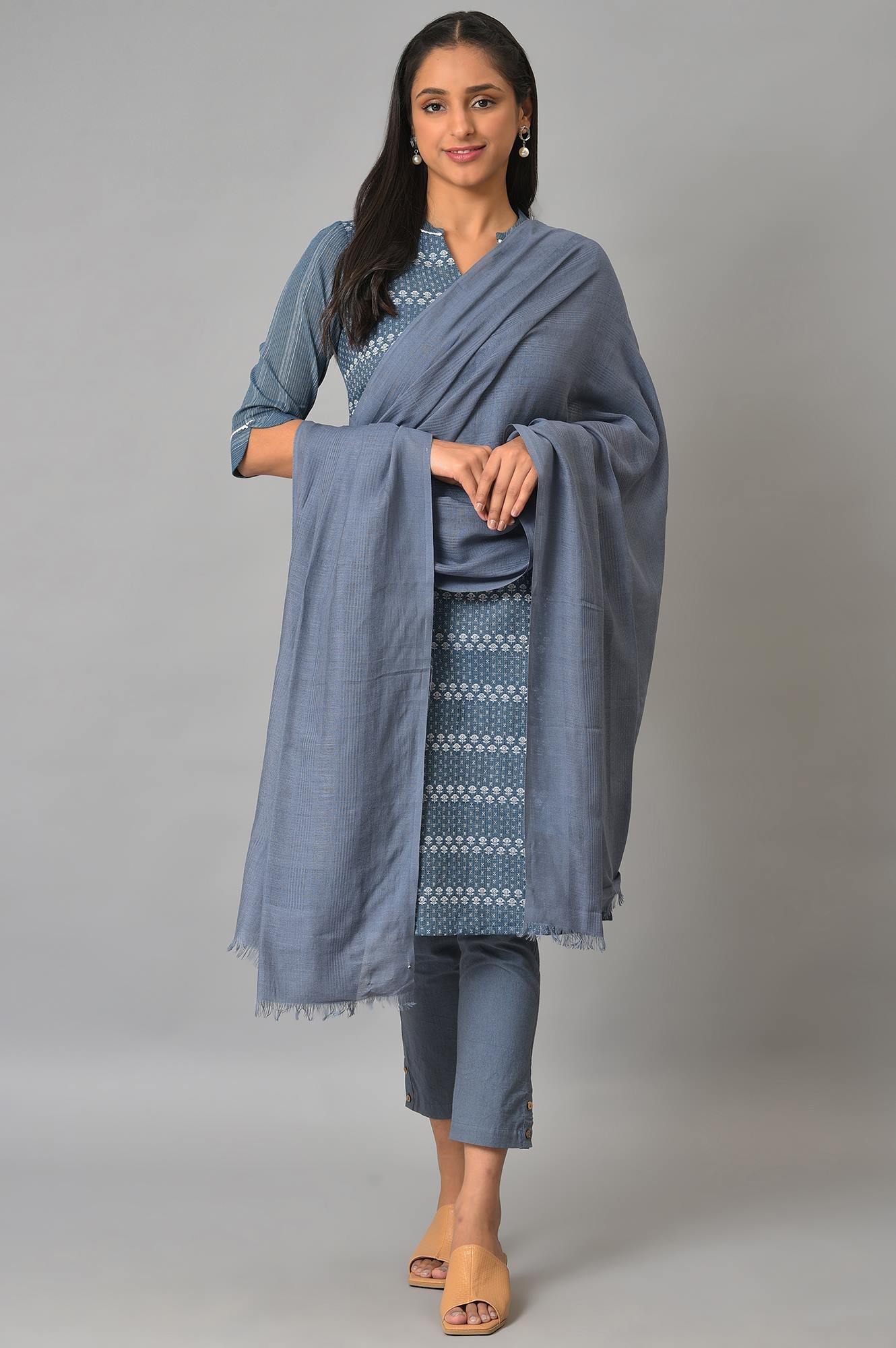 Grey Yarn-Dyed Premium Dupatta