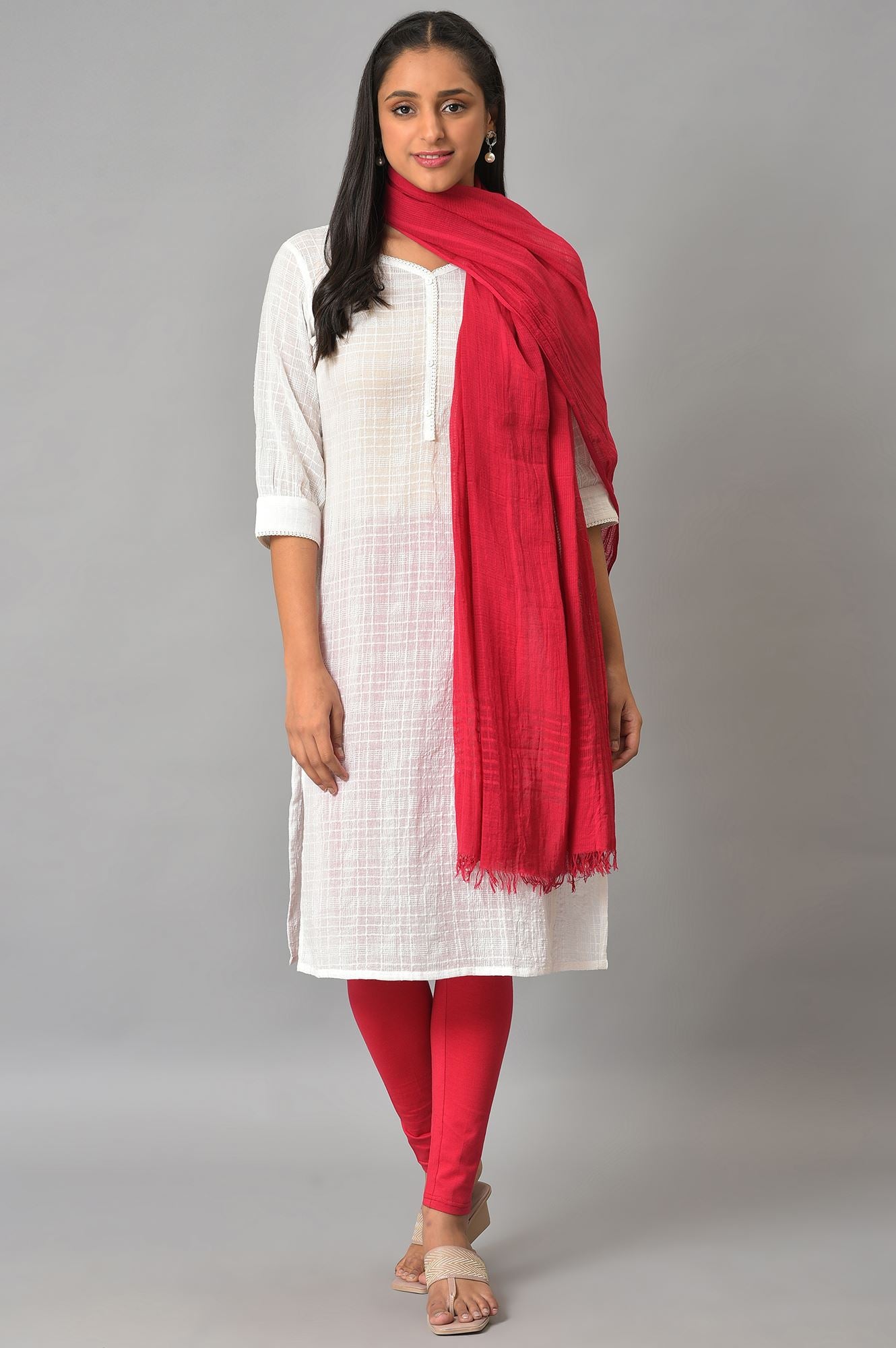 Pink Yarn-Dyed Premium Dupatta