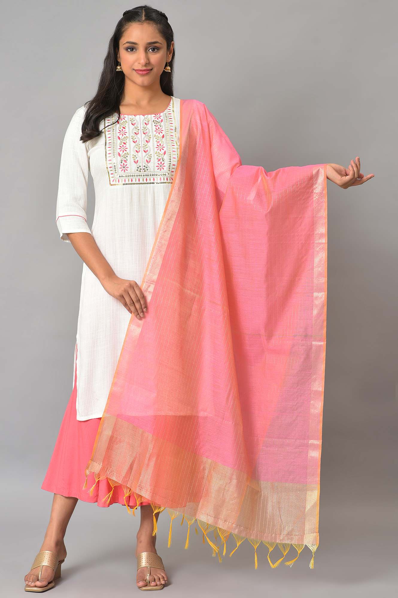 Pink Yarn-Dyed Premium Dupatta