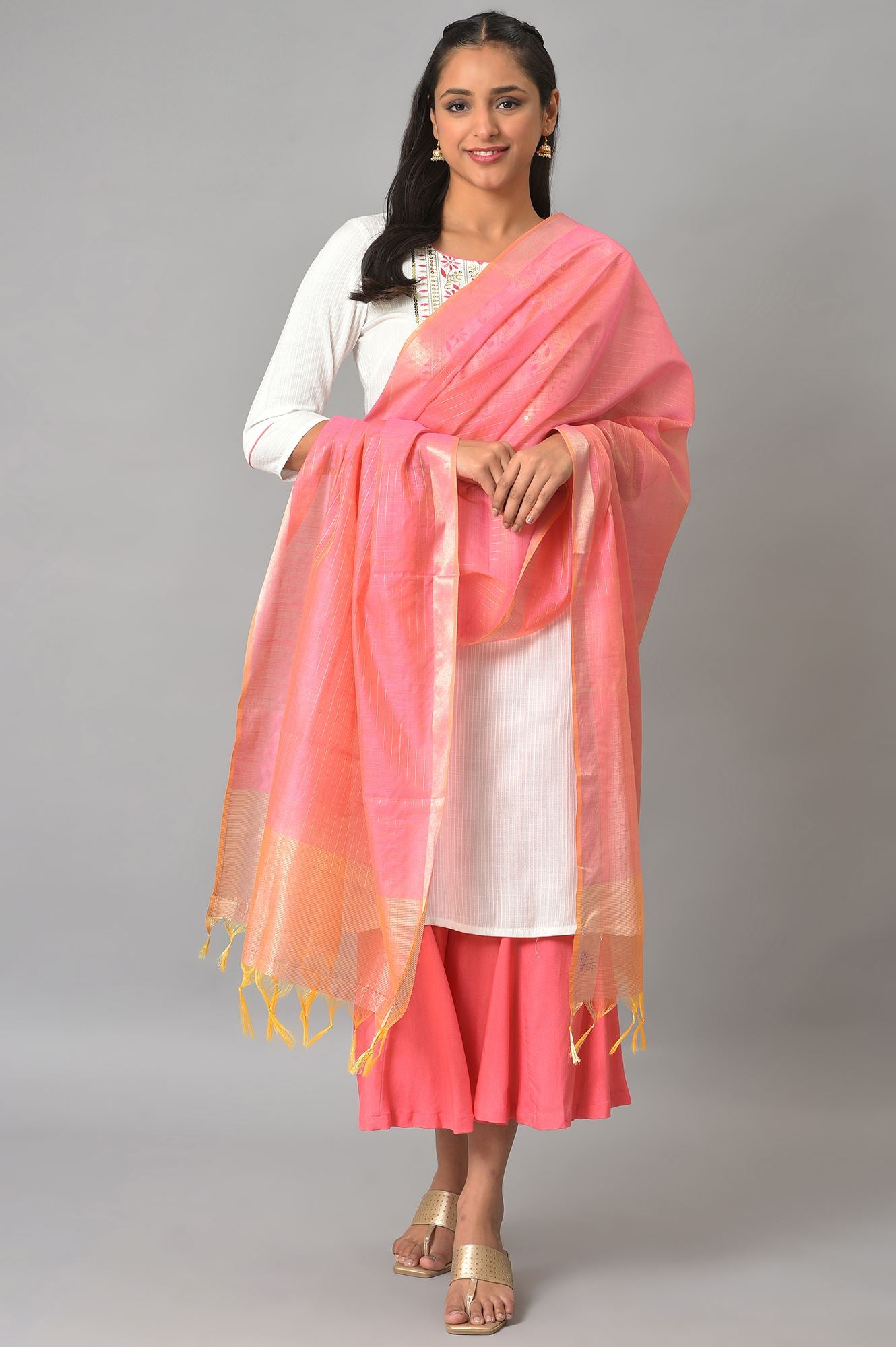 Pink Yarn-Dyed Premium Dupatta