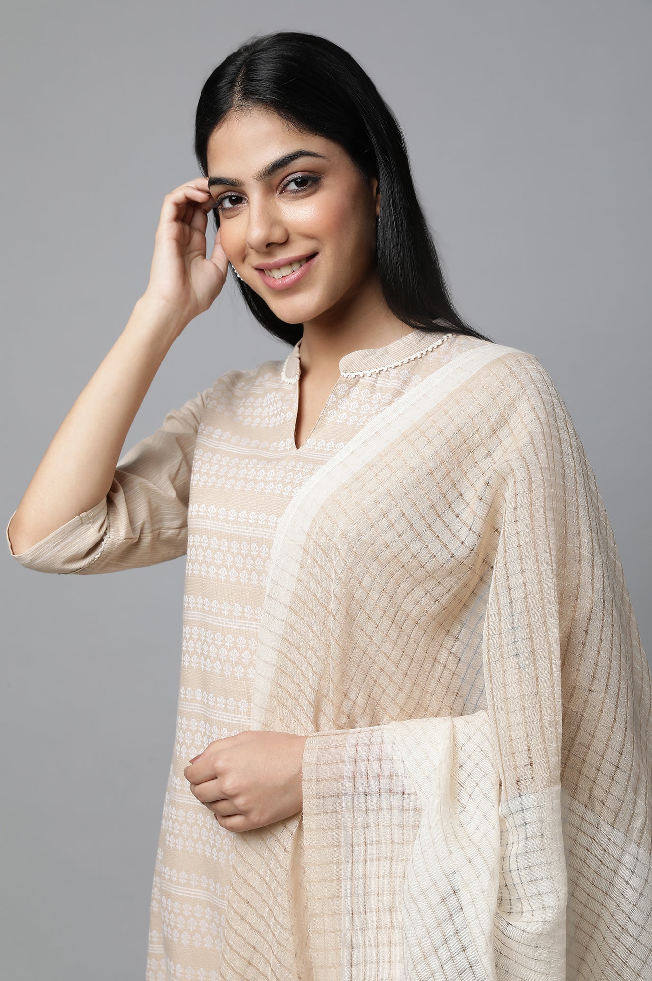 Beige Yarn-Dyed Premium Dupatta