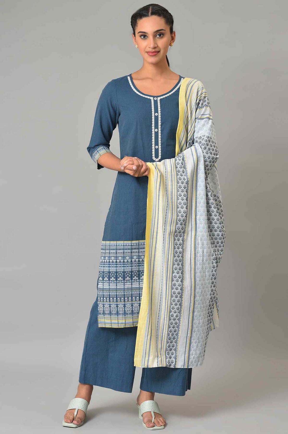Blue Yarn-Dyed Cotton kurta Set - XS