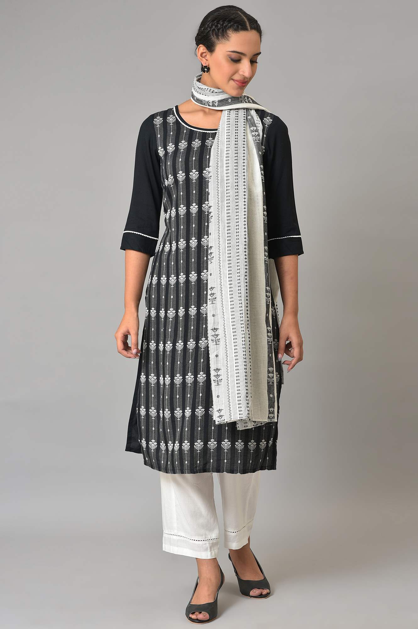 Black Geometric Printed Cotton kurta Set