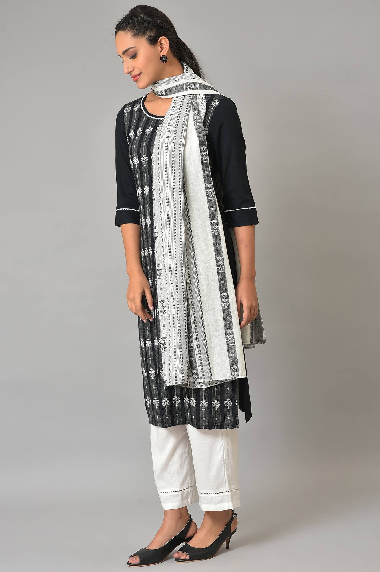 Black Geometric Printed Cotton kurta Set