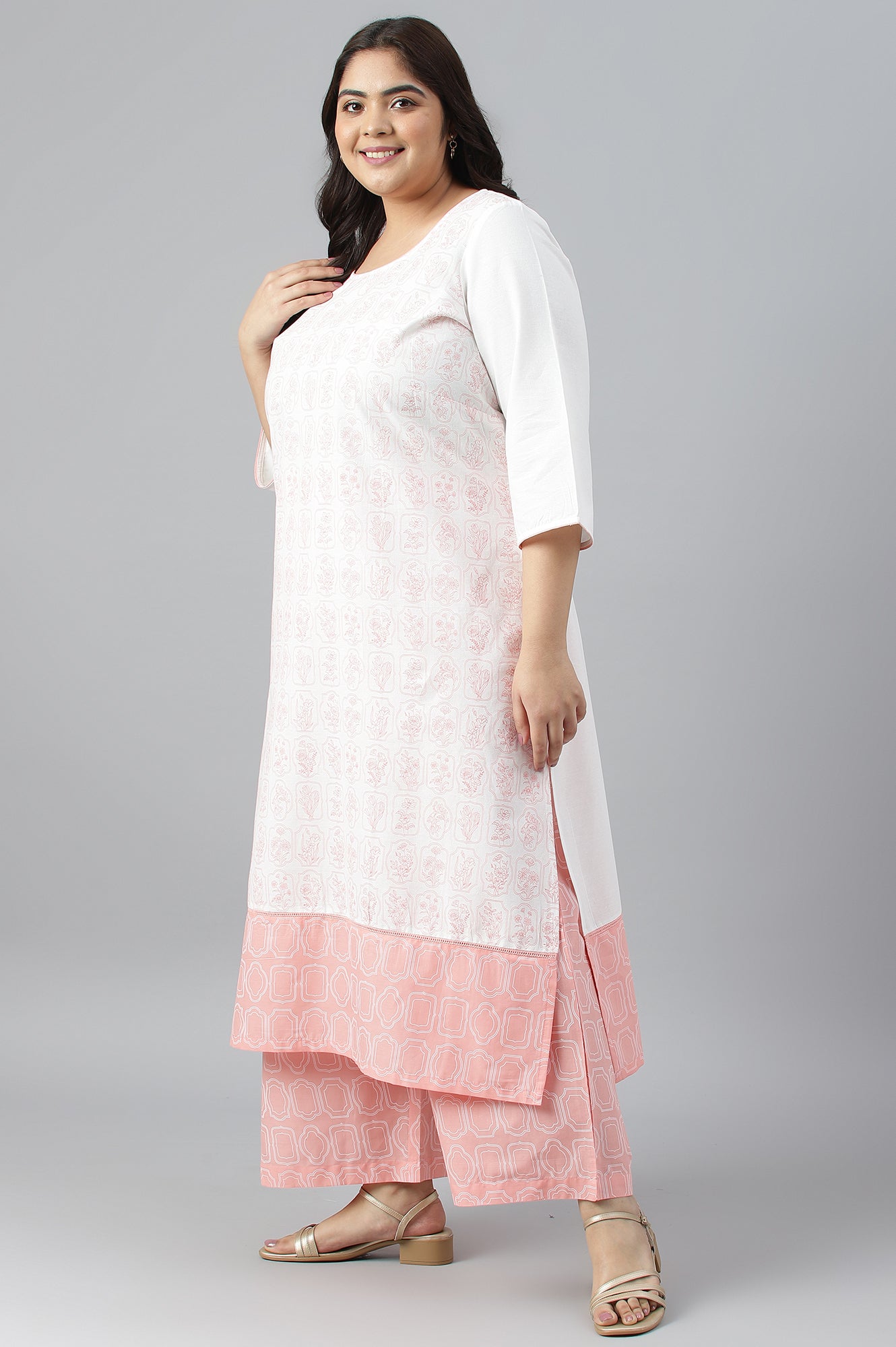 Plus Size Off-White Floral Printed kurta With Coral Palazzo