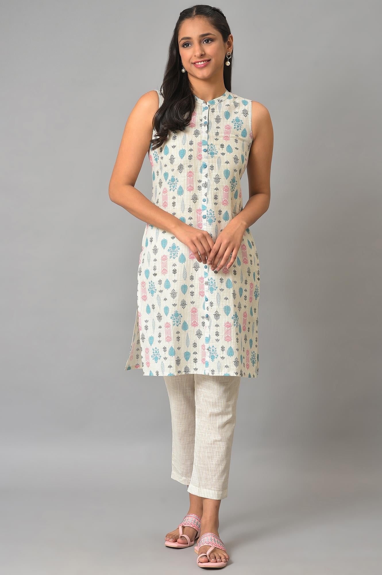 Off-White Floral Printed kurta With Trousers