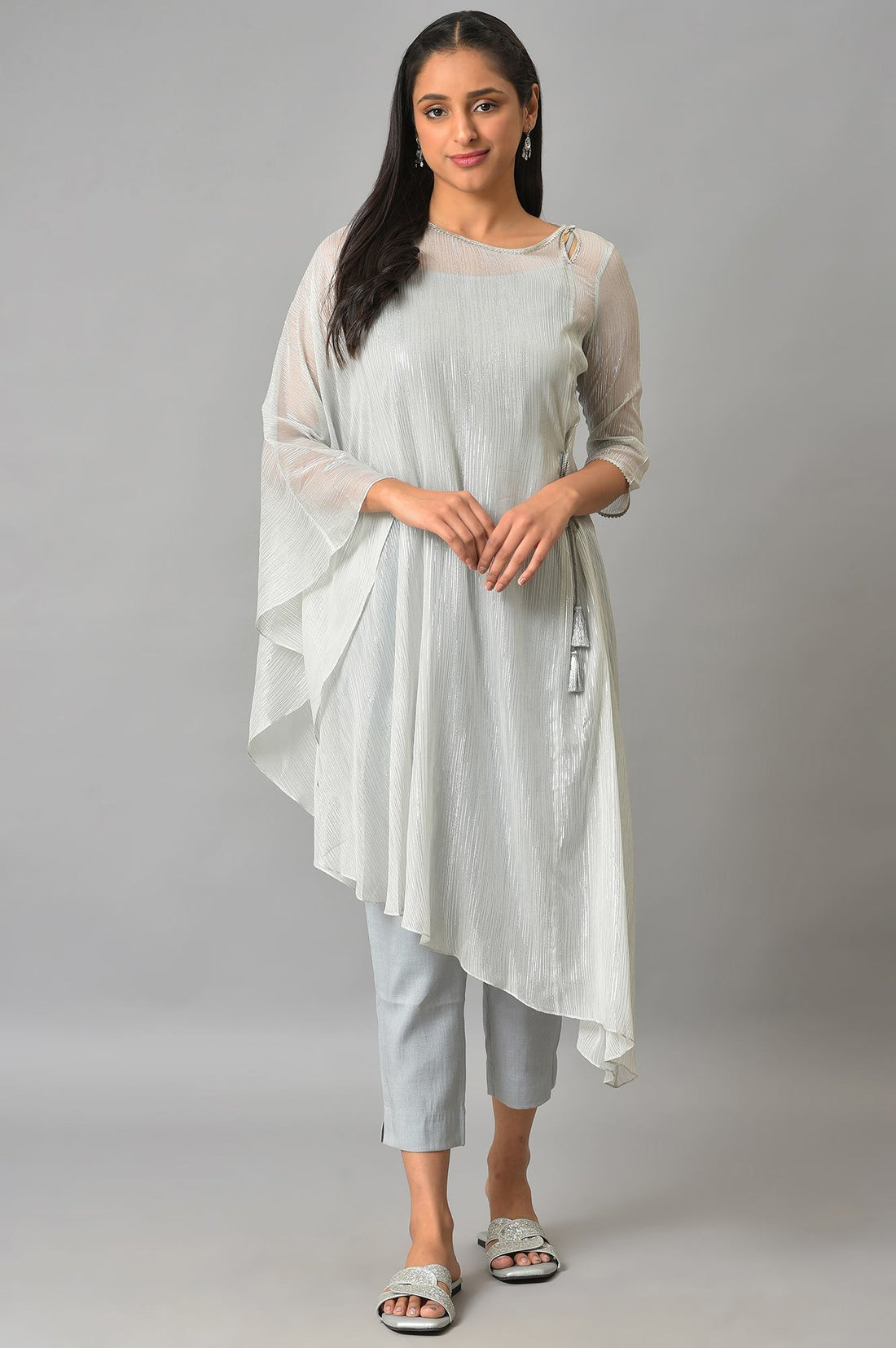 Blue Assymetric kurta With Inner And Trousers
