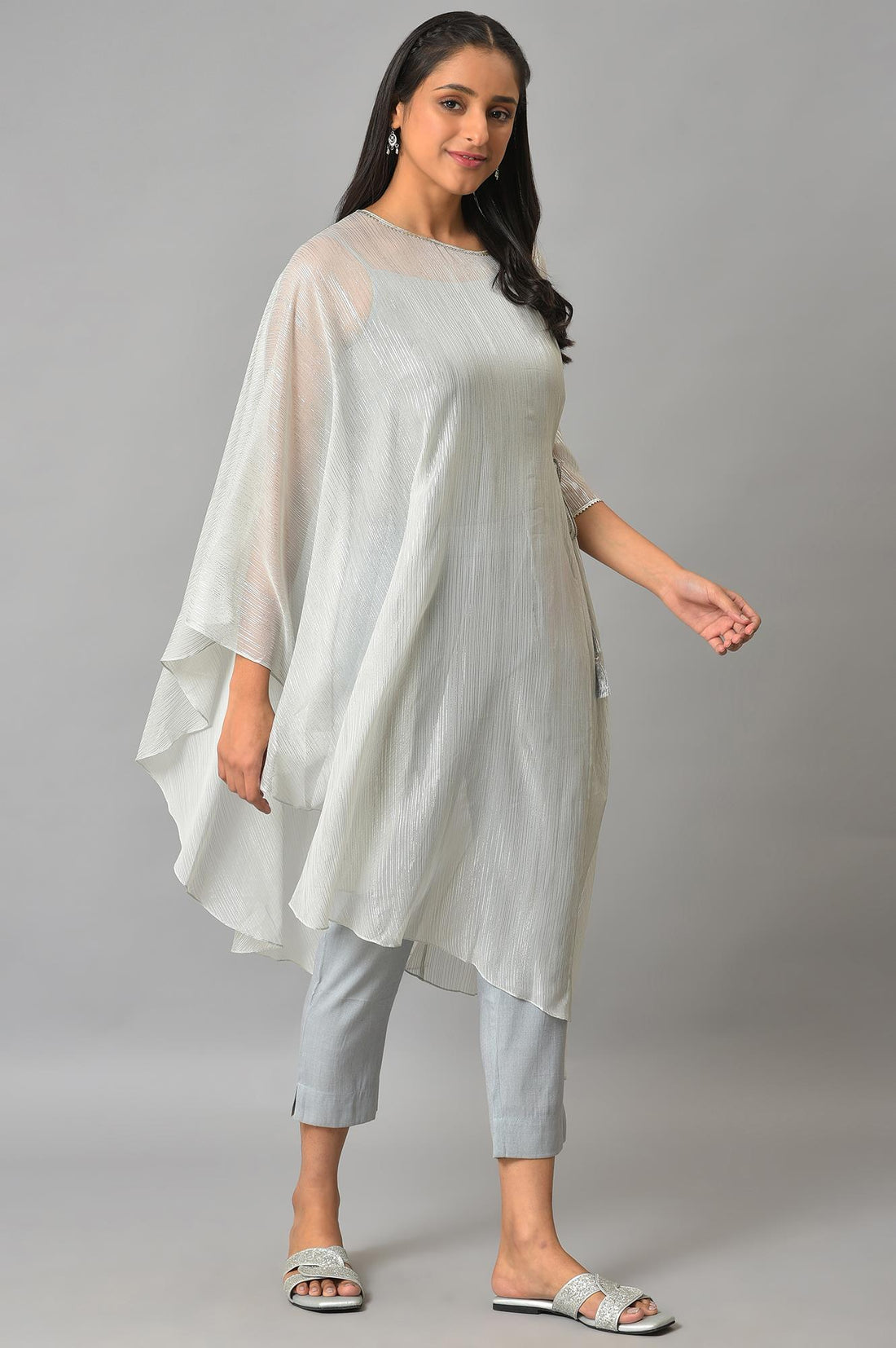 Blue Assymetric kurta With Inner And Trousers
