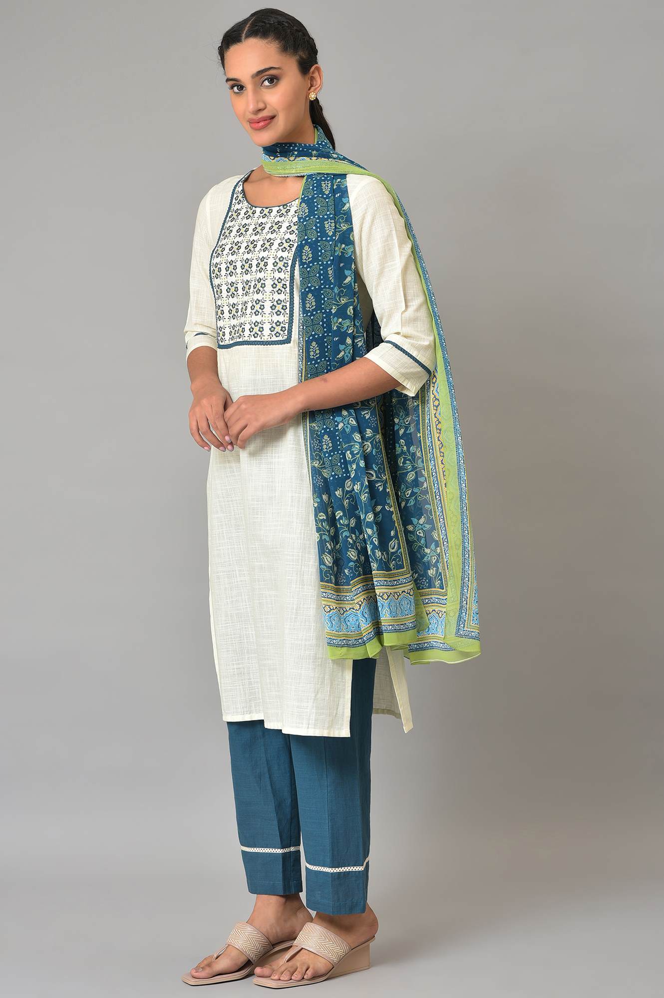 White Floral Summer kurta Set