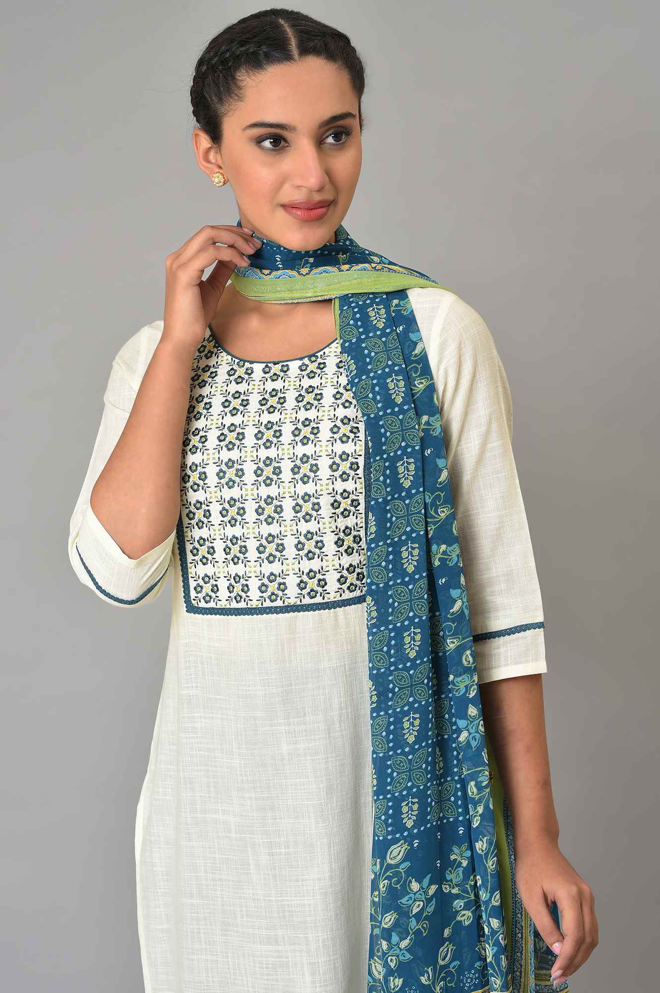 White Floral Summer kurta Set