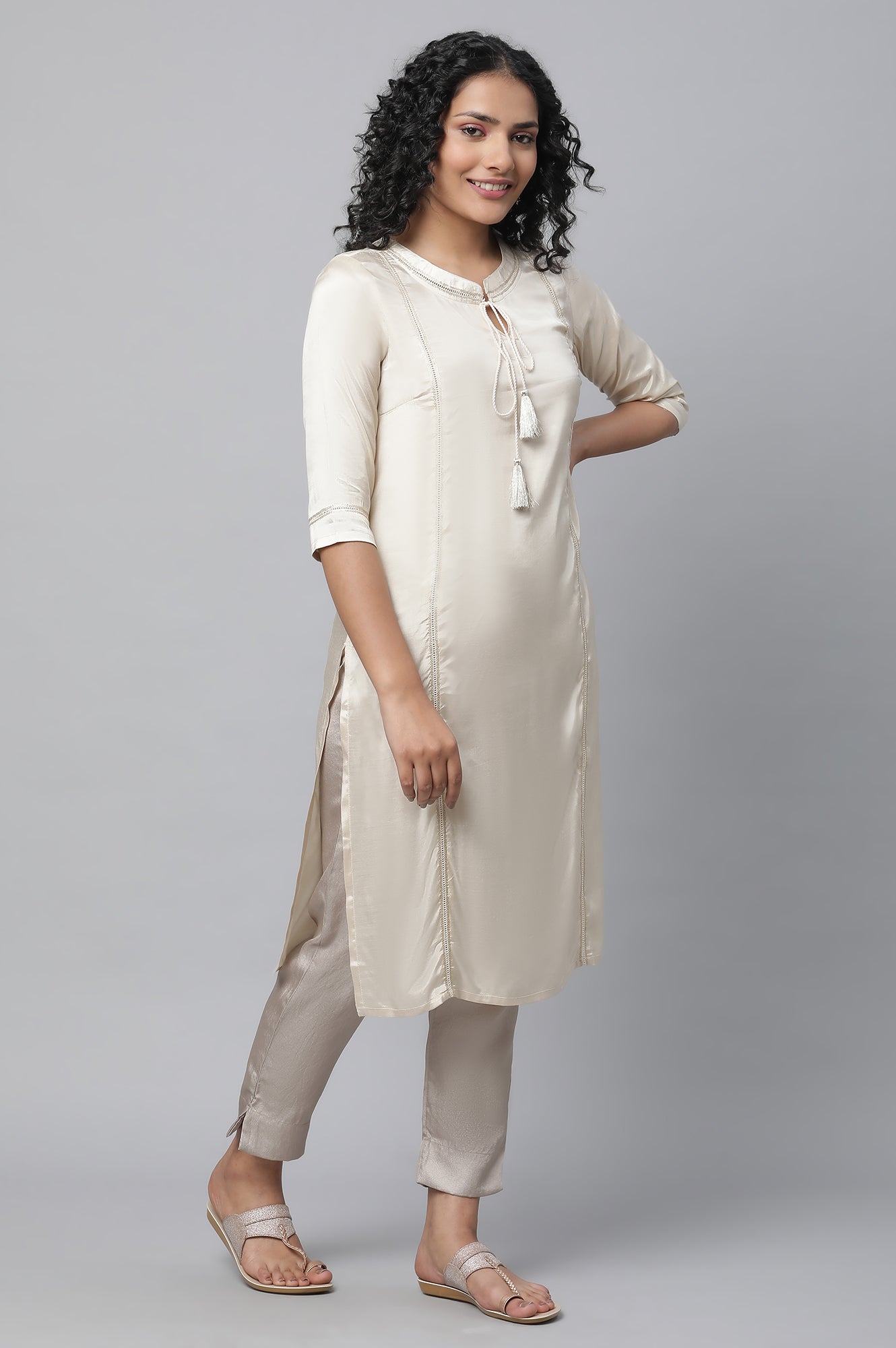 Off-White Shantung kurta, Pants &amp; Dupatta Set