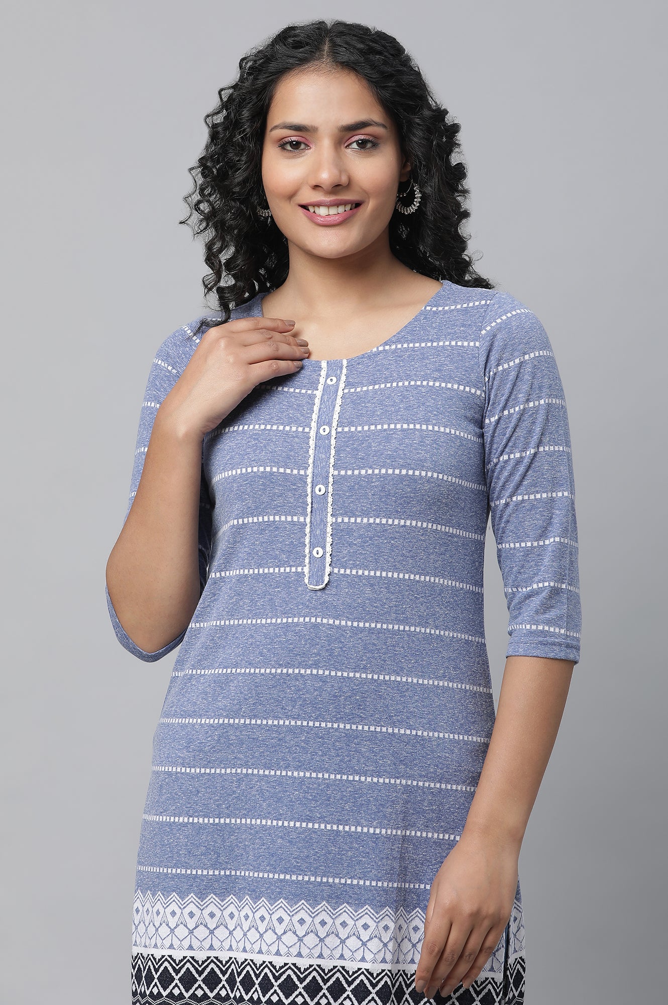 Blue Jacquard Knitted kurta &amp; Denim Jeggings Set