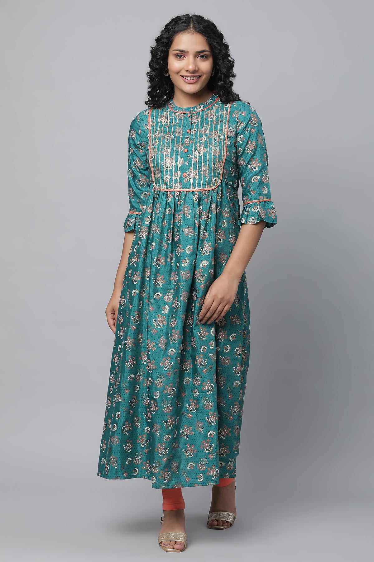 Elleven Women's Green Heavy Embellished kurta & Tights Set - M