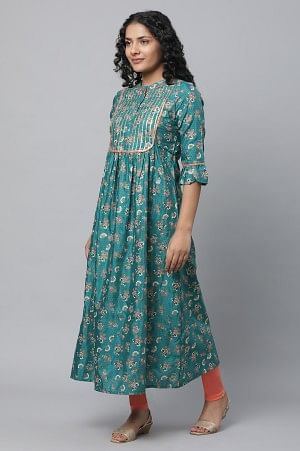 Green Heavy Embellished kurta &amp; Tights Set