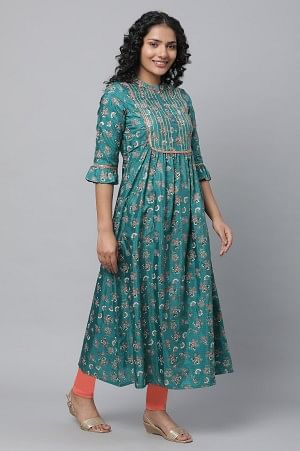 Green Heavy Embellished kurta &amp; Tights Set