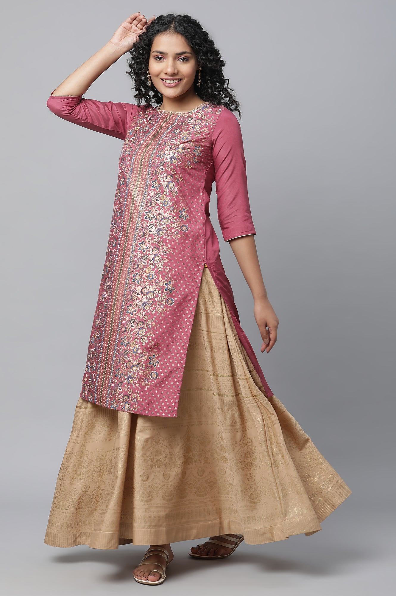 Pink Foil Printed kurta &amp; Skirt Set