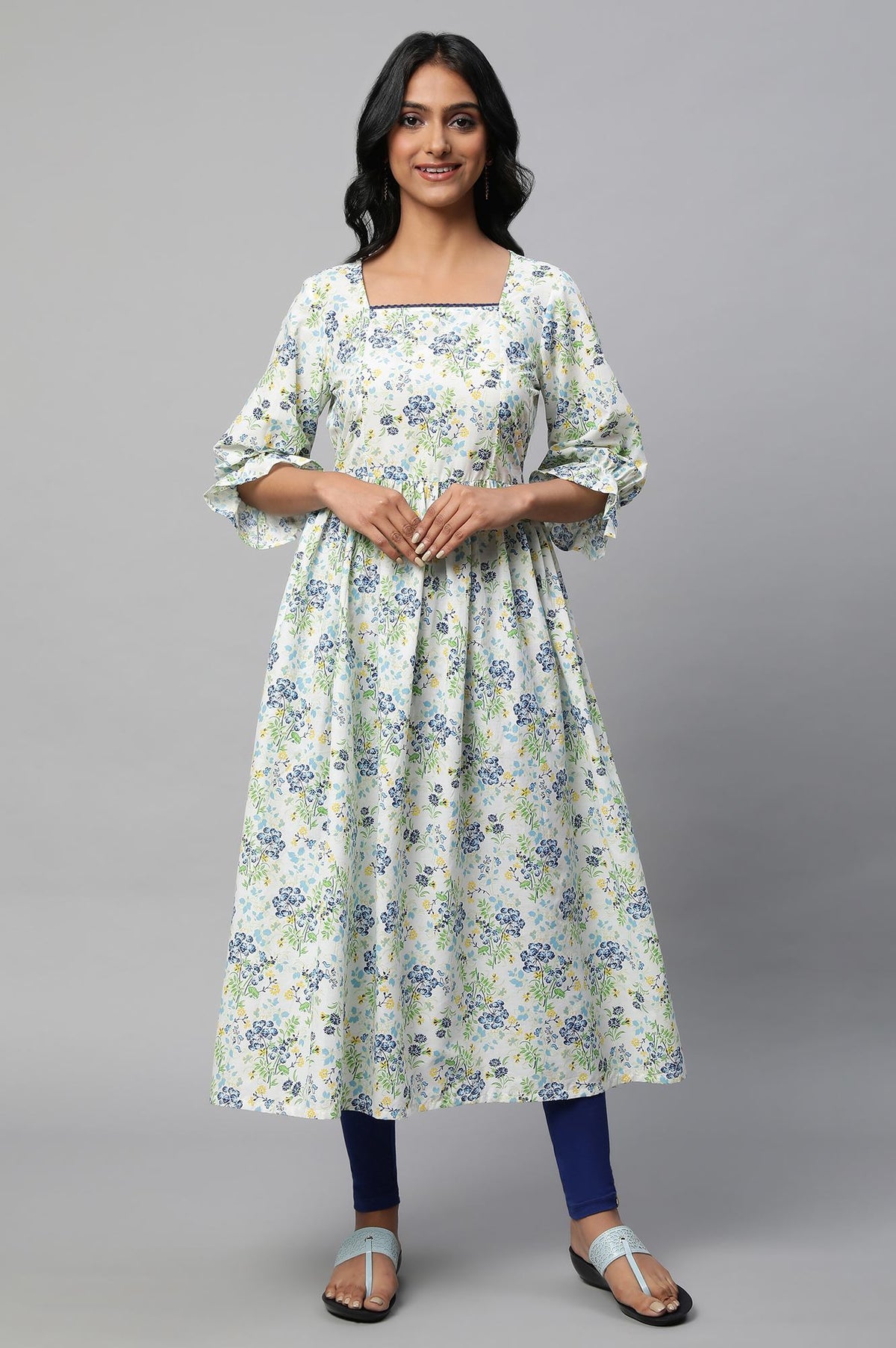 Blue Floral Print Flare kurta & Tights Set - S