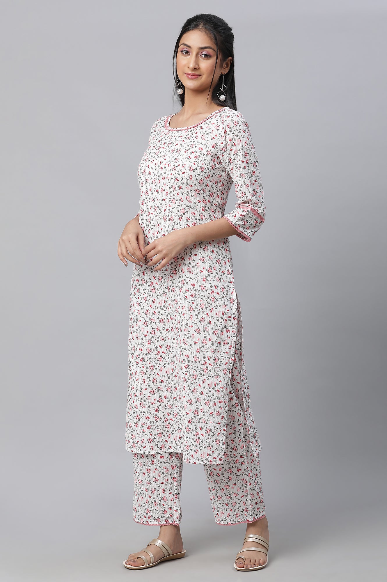 White Floral Printed kurta &amp; Pants Co-Ord Set