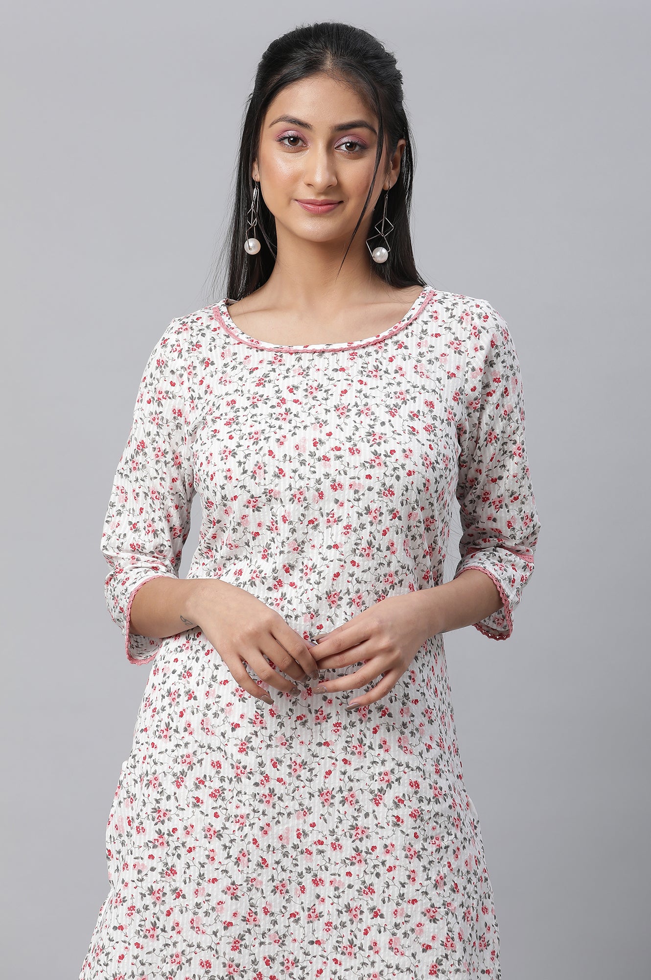 White Floral Printed kurta &amp; Pants Co-Ord Set