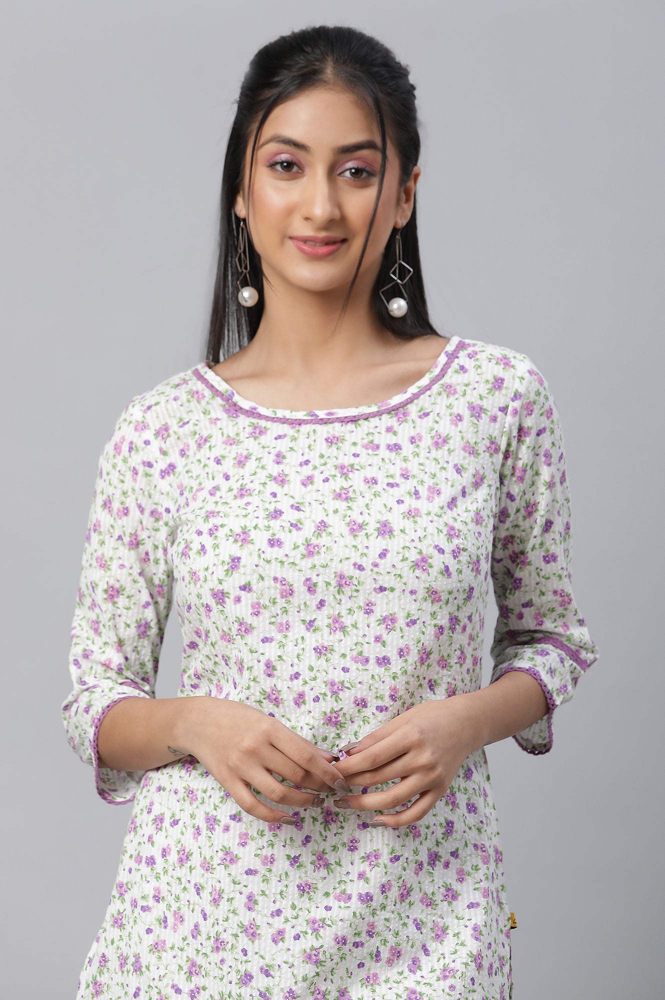 White Floral Printed kurta &amp; Pants Co-Ord Set