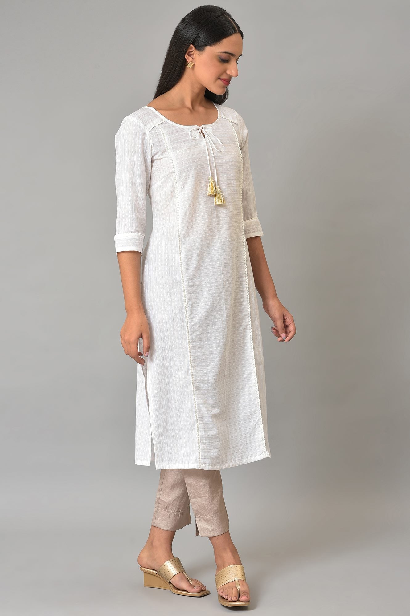 White Panelled Kurta &amp; Pants Set