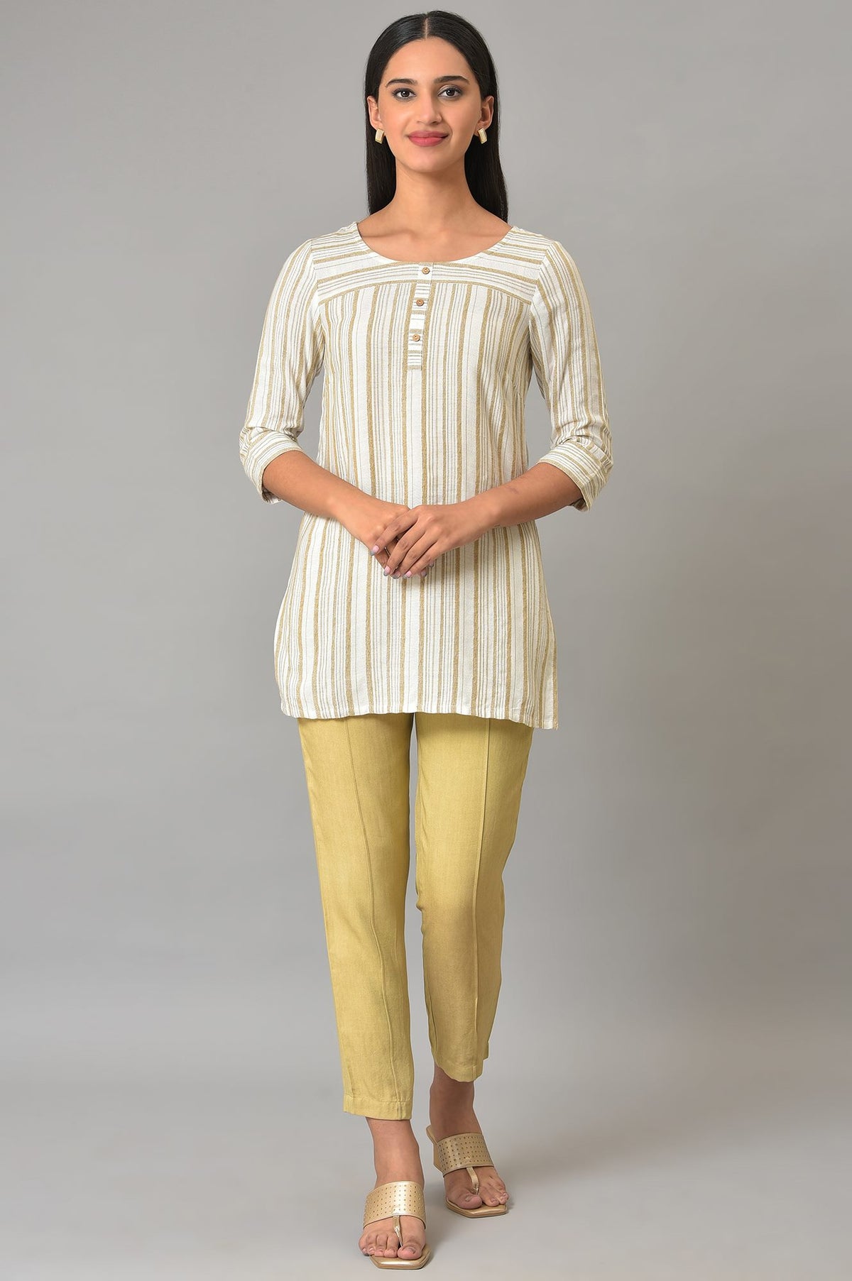 Beige Stripe Print kurta & Trousers Set - S