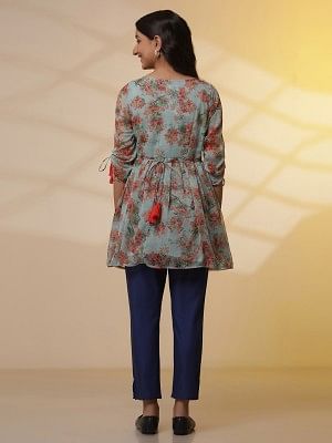 Green Floral Printed Peplim Short Kurti and Trousers Set