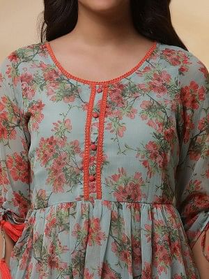 Green Floral Printed Peplim Short Kurti and Trousers Set