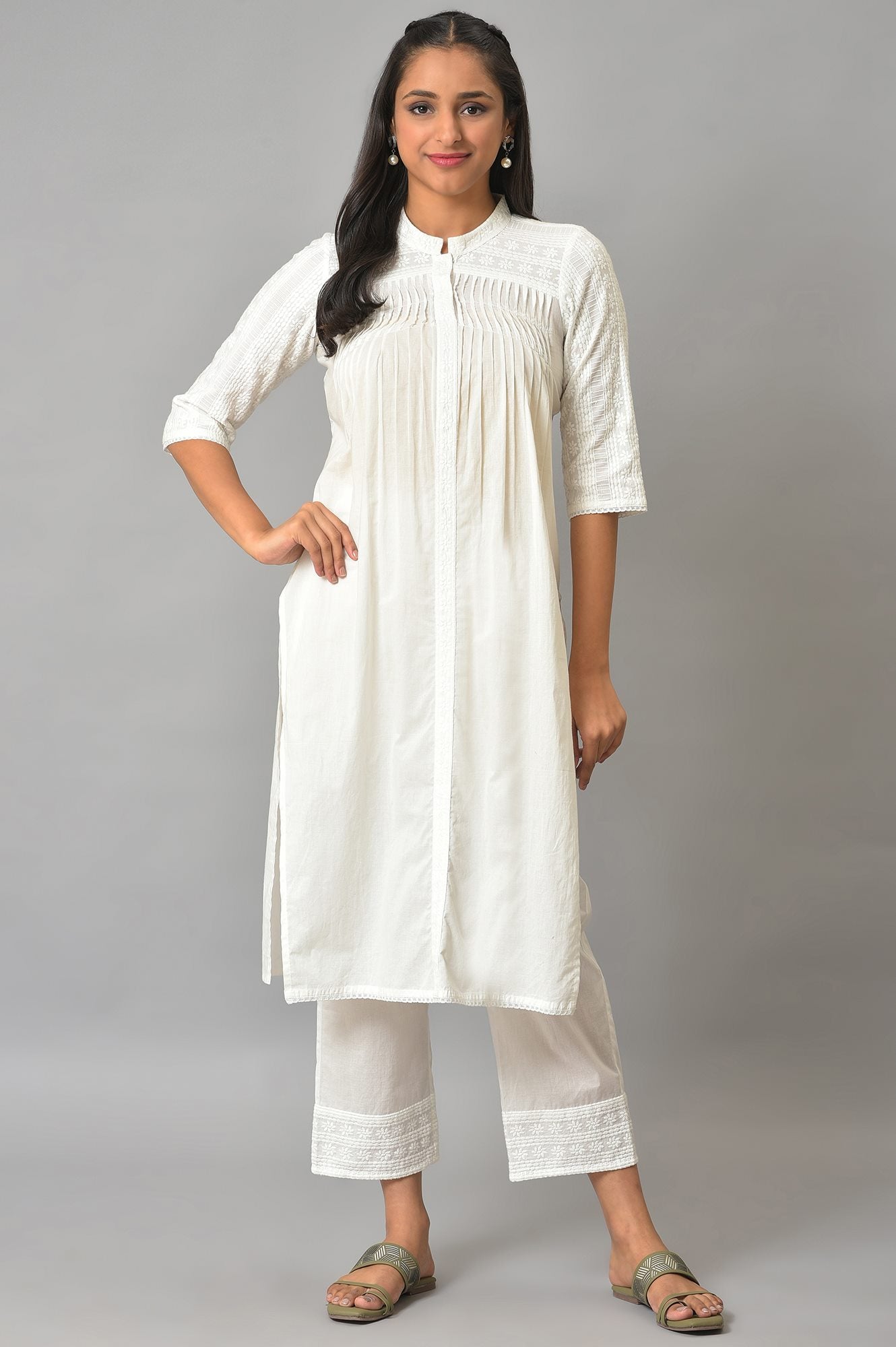 White Schiffli kurta And Palazzo Set