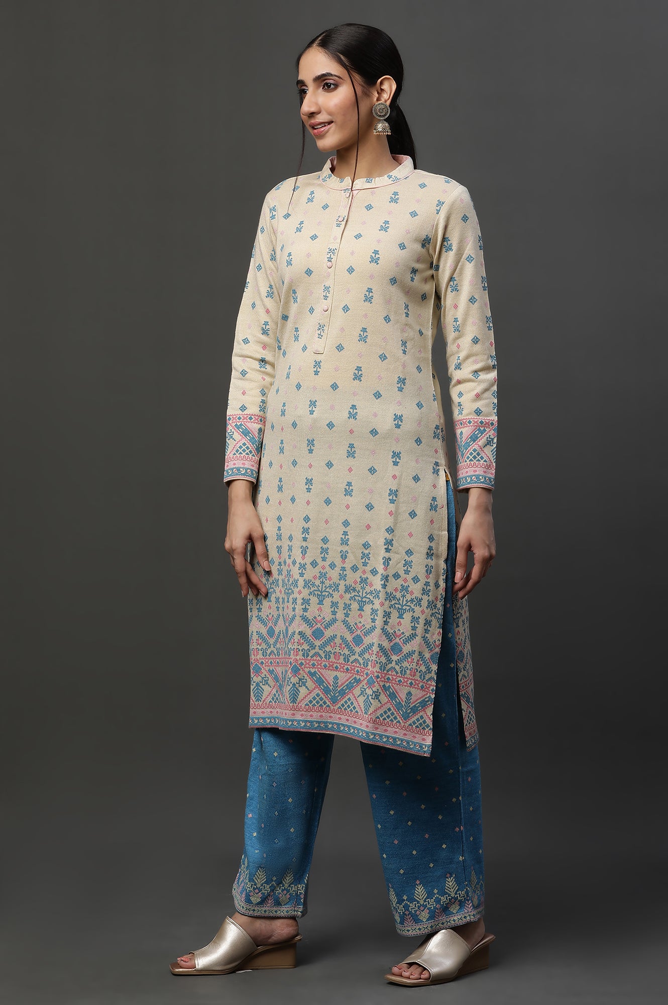 Off-White Floral Printed Winter Kurta and Pants Set