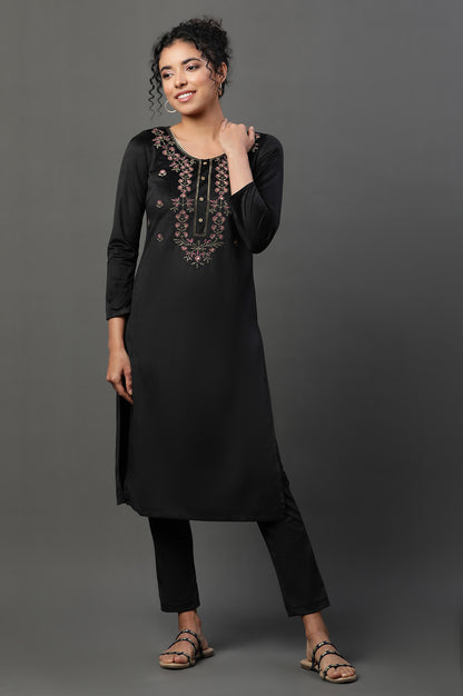 Black Embroidered Velvet Kurta and Pants Set