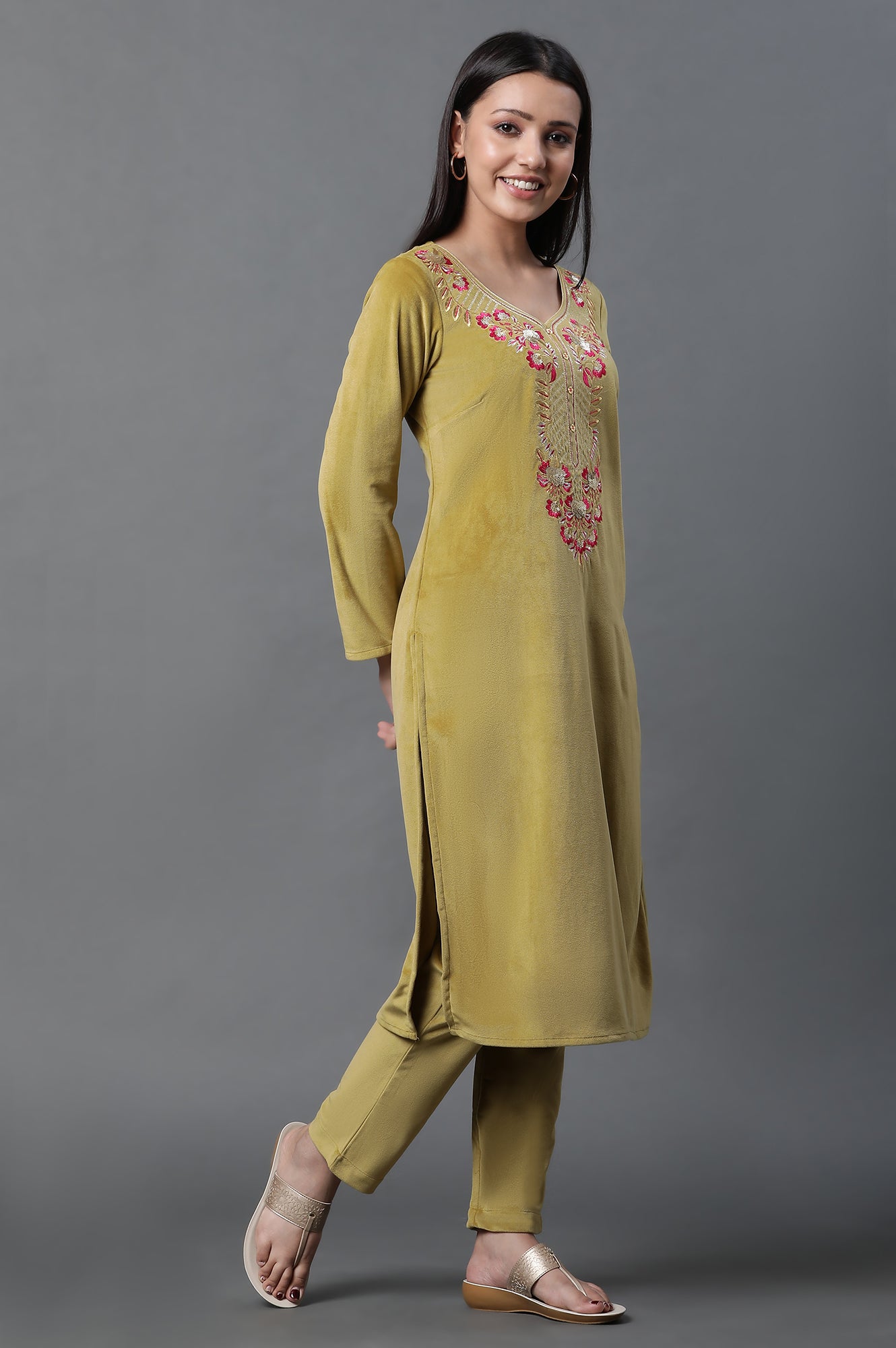 Green Heavy Embroidered Winter Kurta and Pants Set