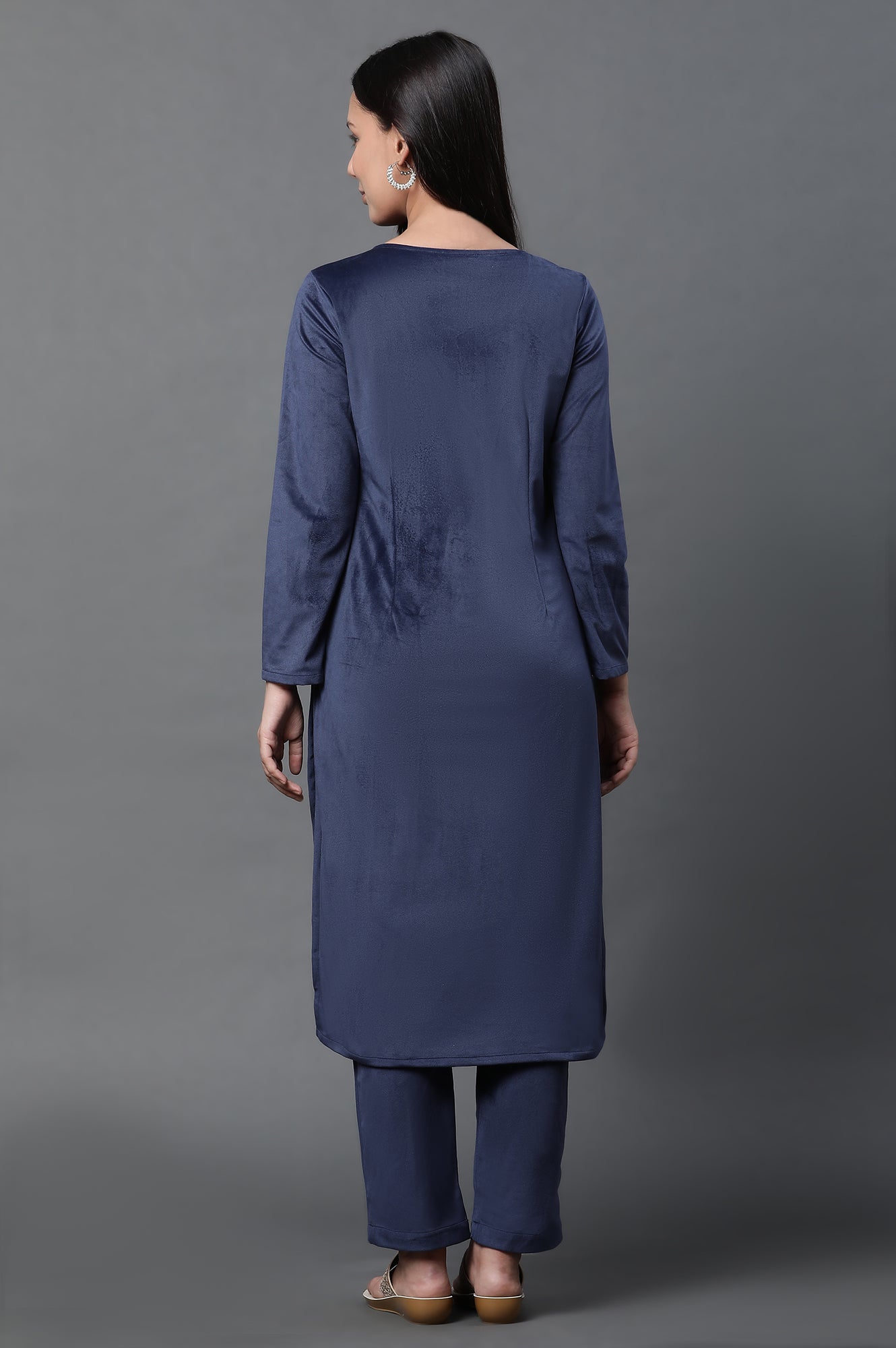 Blue Embroidered Velvet Winter Kurta and Pants Set