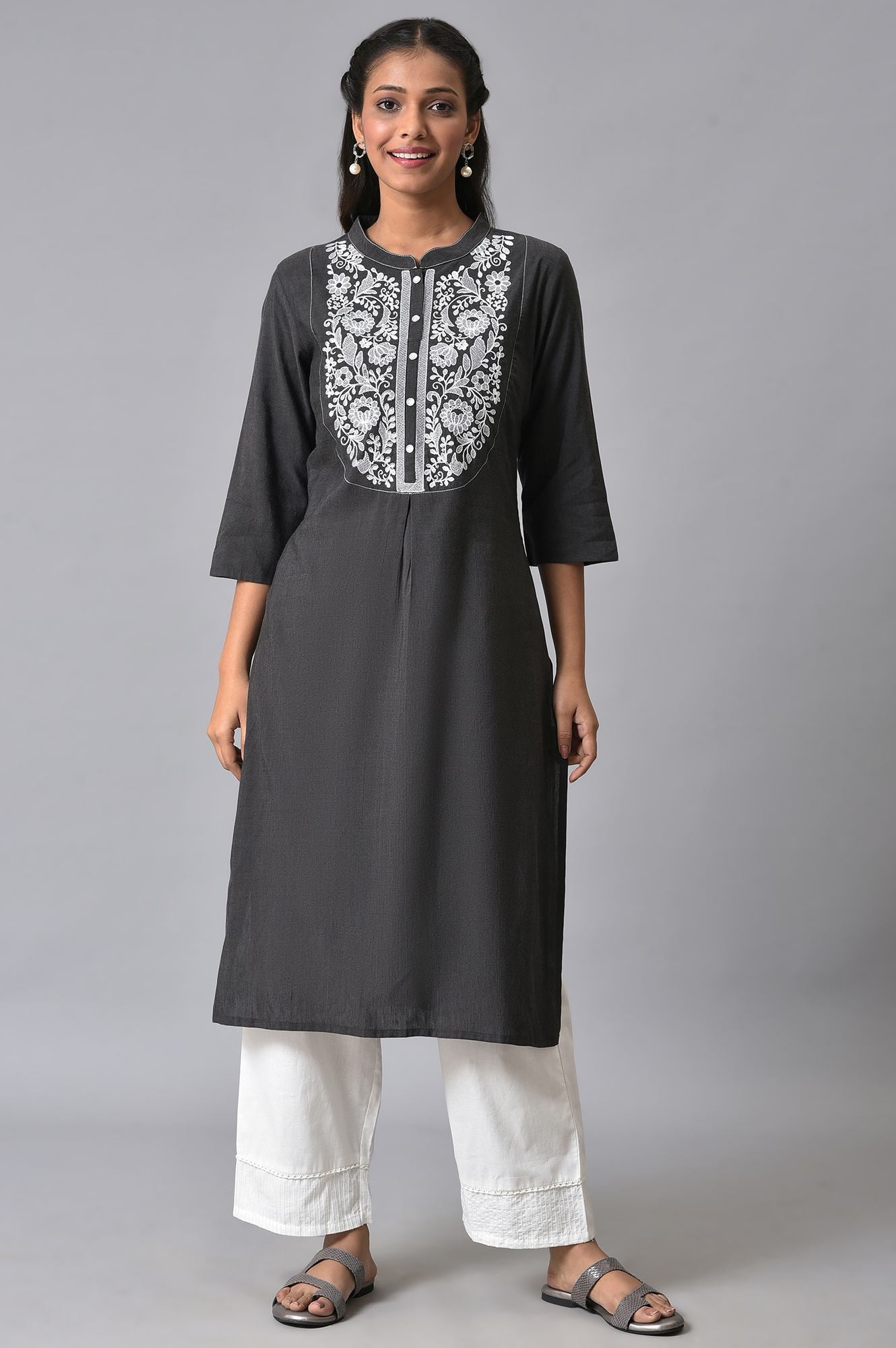 Grey Thread Embroidred Straight kurta